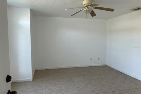 Adosado en venta en Kissimmee, Florida, 3 dormitorios, 113.15 m2 № 2213994 - foto 3