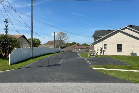 Adosado en venta en Kissimmee, Florida, 3 dormitorios, 113.15 m2 № 2213994 - foto 25