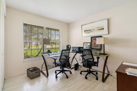 Villa ou maison à vendre à West Palm Beach, Floride: 4 chambres, 205.96 m2 № 2266011 - photo 22