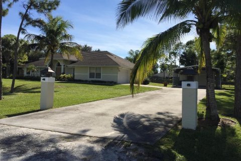 Villa ou maison à vendre à West Palm Beach, Floride: 4 chambres, 205.96 m2 № 2266011 - photo 2