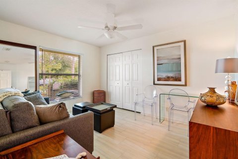 Villa ou maison à vendre à West Palm Beach, Floride: 4 chambres, 205.96 m2 № 2266011 - photo 20
