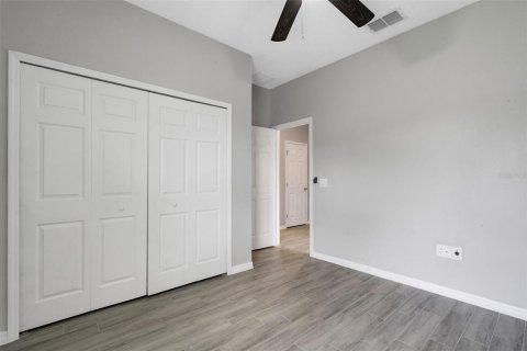 House in Poinciana, Florida 4 bedrooms, 154.87 sq.m. № 1885948 - photo 25