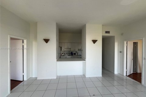 Copropriété à louer à Hialeah, Floride: 2 chambres, 77.11 m2 № 2043980 - photo 7