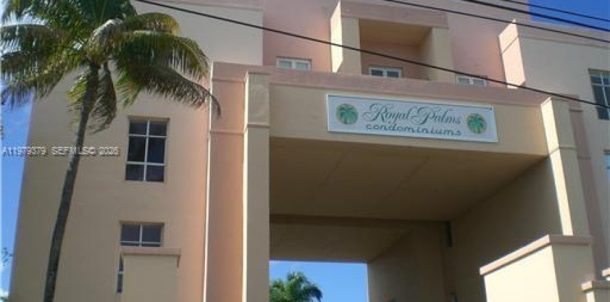 Condo à Hialeah, Floride, 2 chambres  № 2043980