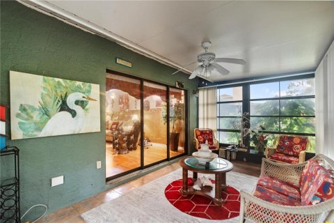 House in New Port Richey, Florida 3 bedrooms, 135.08 sq.m. № 1915461 - photo 30