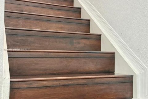 Condo in Palm Beach Gardens, Florida, 1 bedroom № 1983111 - photo 3