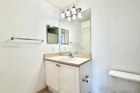 Condo in Palm Beach Gardens, Florida, 1 bedroom № 1983111 - photo 23