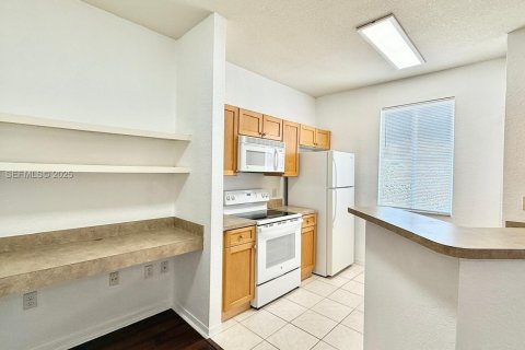 Condo in Palm Beach Gardens, Florida, 1 bedroom № 1983111 - photo 7