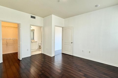 Condo in Palm Beach Gardens, Florida, 1 bedroom № 1983111 - photo 20