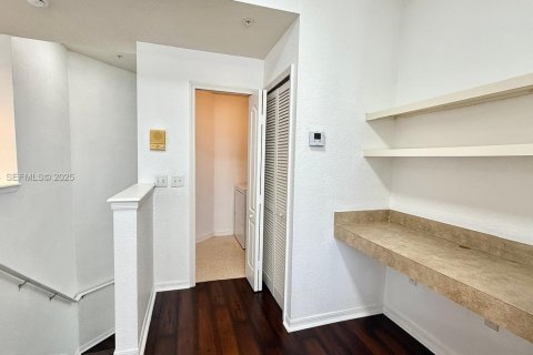 Condo in Palm Beach Gardens, Florida, 1 bedroom № 1983111 - photo 10