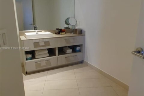 Condominio en venta en Hollywood, Florida, 2 dormitorios, 109.53 m2 № 1473830 - foto 11
