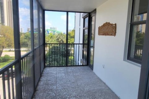 Condo in Aventura, Florida, 2 bedrooms  № 1270269 - photo 11