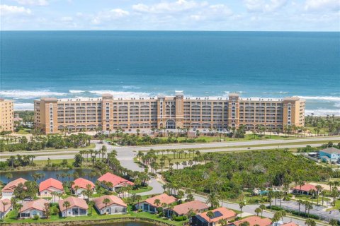 Condominio en Palm Coast, Florida, 3 dormitorios № 2226852