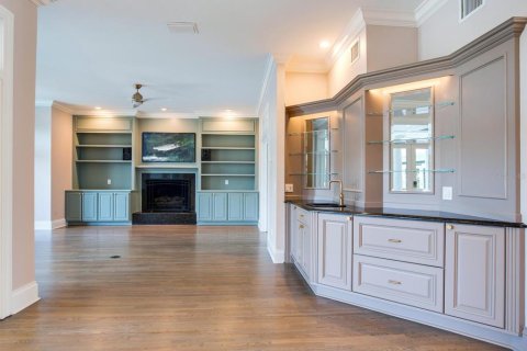 Casa en venta en Tampa, Florida, 5 dormitorios, 516.63 m2 № 1416009 - foto 11