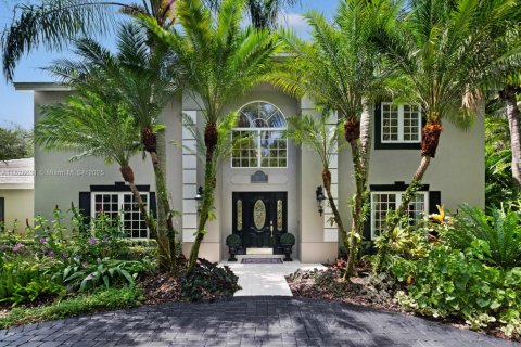 House in Palmetto Bay, Florida 6 bedrooms, 436.08 sq.m. № 2186868 - photo 3