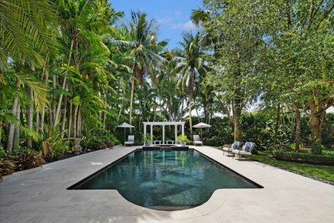 House in Palmetto Bay, Florida 6 bedrooms, 436.08 sq.m. № 2186868 - photo 10