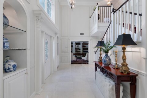 House in Palmetto Bay, Florida 6 bedrooms, 436.08 sq.m. № 2186868 - photo 17