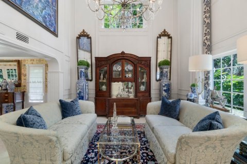 House in Palmetto Bay, Florida 6 bedrooms, 436.08 sq.m. № 2186868 - photo 21