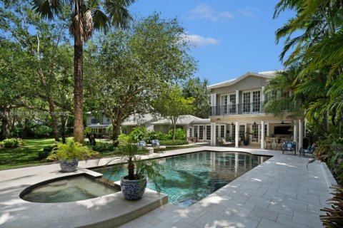 House in Palmetto Bay, Florida 6 bedrooms, 436.08 sq.m. № 2186868 - photo 9