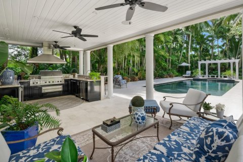 House in Palmetto Bay, Florida 6 bedrooms, 436.08 sq.m. № 2186868 - photo 14