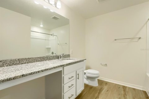 Villa ou maison à vendre à Zephyrhills, Floride: 4 chambres, 195.75 m2 № 2284001 - photo 21