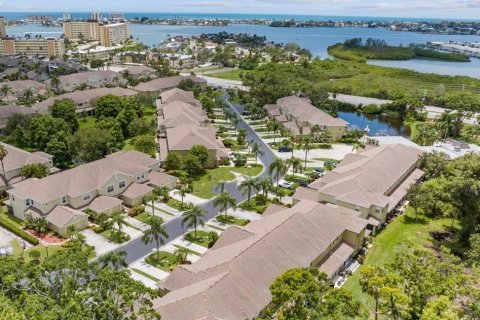 Touwnhouse à louer à Madeira Beach, Floride: 2 chambres, 141.58 m2 № 2209190 - photo 2