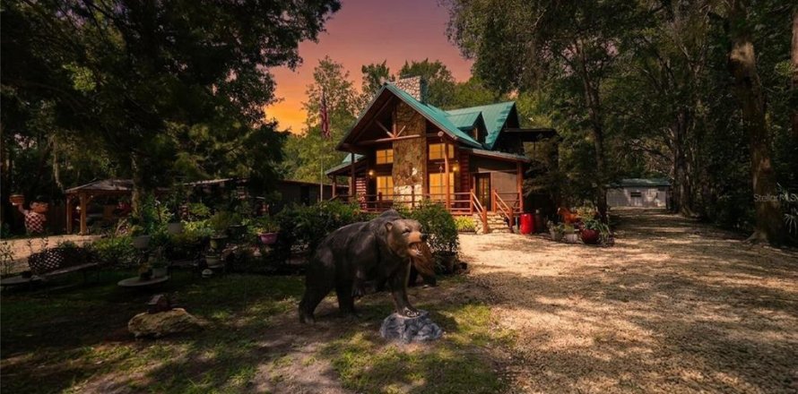 Casa en Homosassa, Florida 2 dormitorios, 197.88 m2 № 2238247
