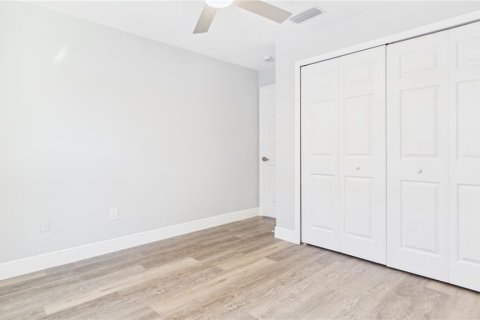 Casa en venta en Tampa, Florida, 3 dormitorios, 118.54 m2 № 2429227 - foto 23