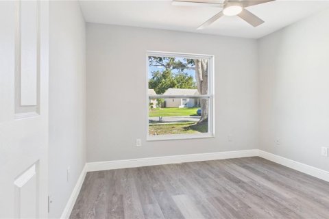 Casa en venta en Tampa, Florida, 3 dormitorios, 118.54 m2 № 2429227 - foto 18