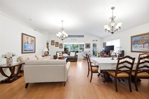 House in Spring Hill, Florida 3 bedrooms, 169.08 sq.m. № 2092016 - photo 27