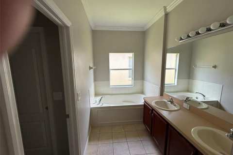 Casa en alquiler en Tampa, Florida, 3 dormitorios, 176.24 m2 № 1850087 - foto 16