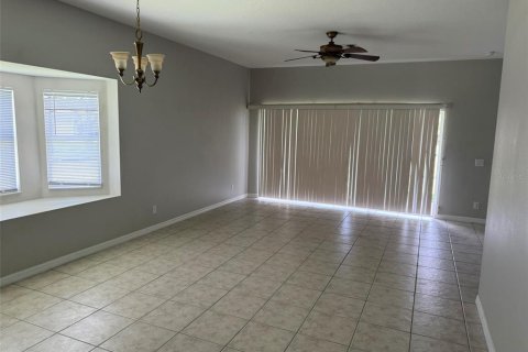 Casa en alquiler en Tampa, Florida, 3 dormitorios, 176.24 m2 № 1850087 - foto 7