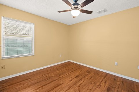 House in Pembroke Pines, Florida 3 bedrooms, 169.18 sq.m. № 1738345 - photo 22