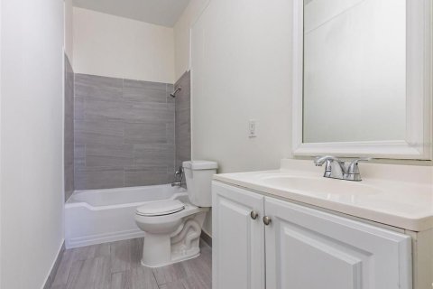 Immobilier commercial à vendre à Tarpon Springs, Floride: 589.93 m2 № 2272778 - photo 15