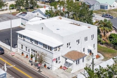 Immobilier commercial à Tarpon Springs, Floride 589.93 m2 № 2272778