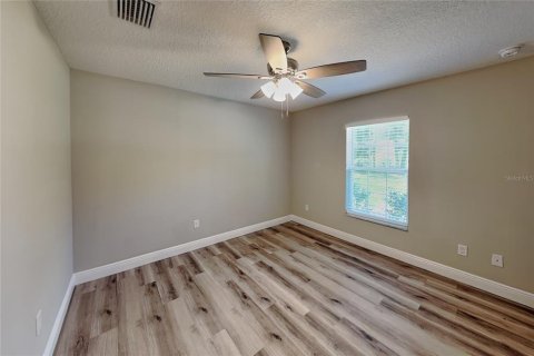 Villa ou maison à louer à Citrus Springs, Floride: 3 chambres, 133.59 m2 № 2395689 - photo 15