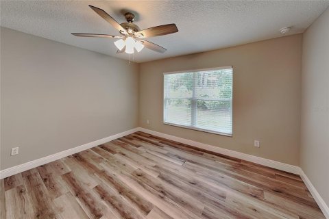 Villa ou maison à louer à Citrus Springs, Floride: 3 chambres, 133.59 m2 № 2395689 - photo 8