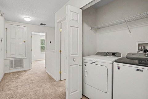 Townhouse in Kissimmee, Florida 3 bedrooms, 110.27 sq.m. № 2167066 - photo 11