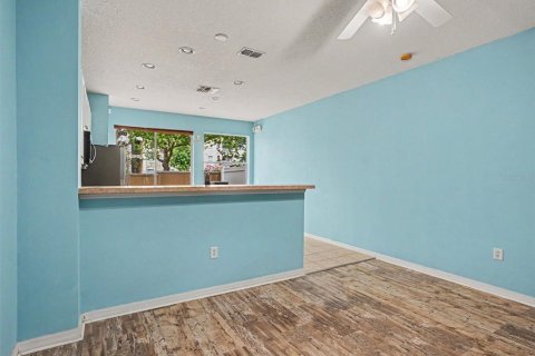Townhouse in Kissimmee, Florida 3 bedrooms, 110.27 sq.m. № 2167066 - photo 5