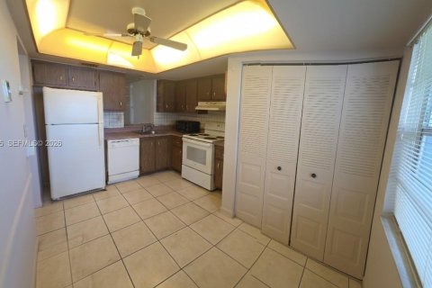 Copropriété à vendre à Margate, Floride: 2 chambres, 92.9 m2 № 2033938 - photo 4