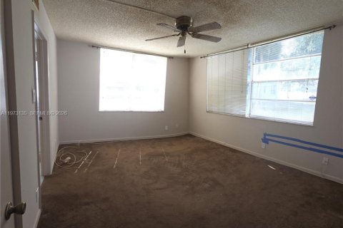 Copropriété à vendre à Margate, Floride: 2 chambres, 92.9 m2 № 2033938 - photo 16