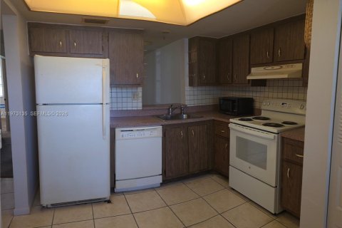 Copropriété à vendre à Margate, Floride: 2 chambres, 92.9 m2 № 2033938 - photo 6