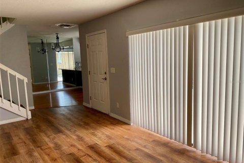 House in Leesburg, Florida 2 bedrooms, 119.66 sq.m. № 2203868 - photo 12
