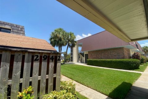 House in Leesburg, Florida 2 bedrooms, 119.66 sq.m. № 2203868 - photo 8