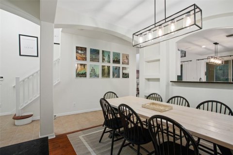 Villa ou maison à vendre à Kissimmee, Floride: 7 chambres, 263.1 m2 № 1625703 - photo 5