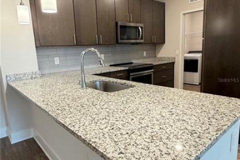 Apartment in Kissimmee, Florida 1 bedroom, 82.31 sq.m. № 2150551 - photo 5