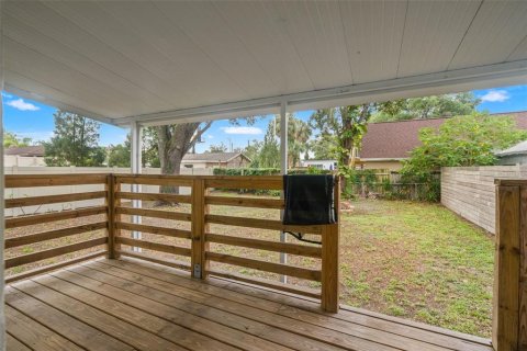 House in Tampa, Florida 3 bedrooms, 145.3 sq.m. № 2138713 - photo 24