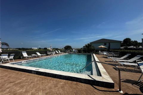 Townhouse in Punta Gorda, Florida 2 bedrooms, 100.15 sq.m. № 1901135 - photo 8