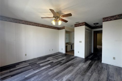 Townhouse in Punta Gorda, Florida 2 bedrooms, 100.15 sq.m. № 1901135 - photo 17