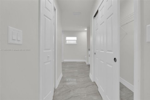 House in Lehigh Acres, Florida 3 bedrooms № 1947638 - photo 22